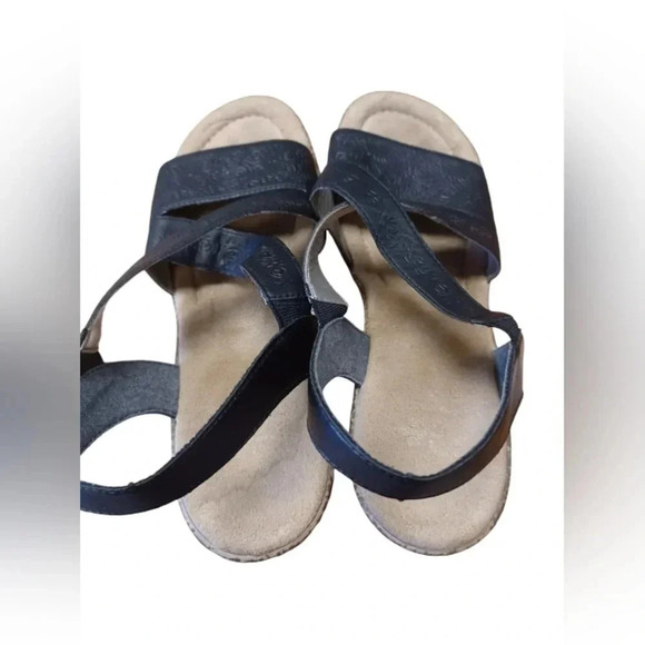 Riekers Wedge Heel  Black Embossed Strappy Leather Sandals Size 41 - Picture 5 of 6